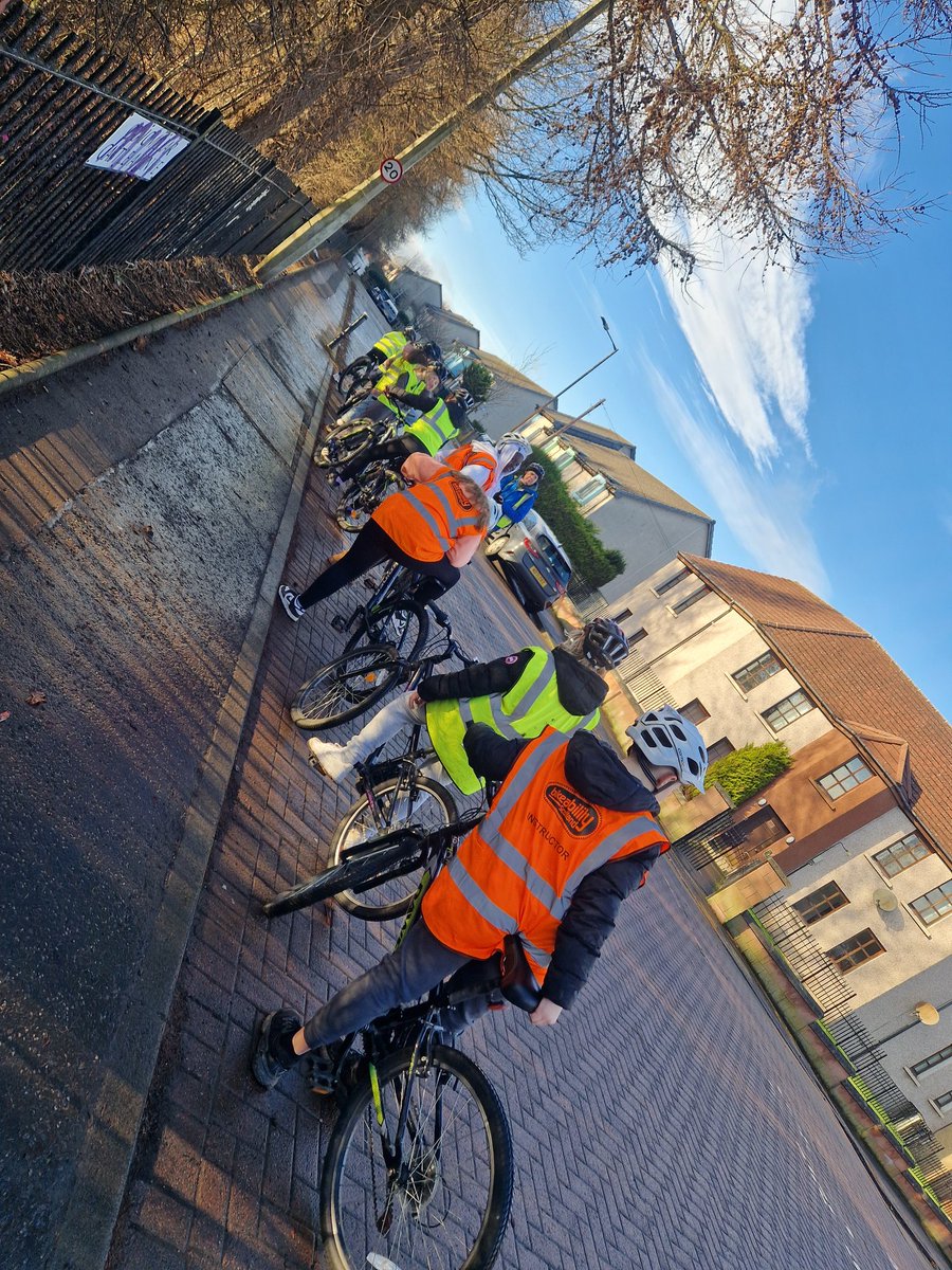 Annie 🌻 tweet media