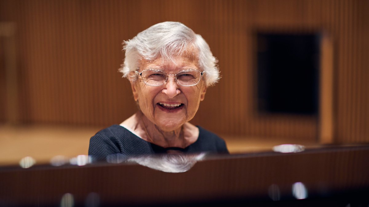 Anton Rubinstein -> Josef Hofmann/Sergey Rachmaninoff -> Ruth Slenczyńska, who turns 100 today. What a remarkable lineage to the era of titanic pianism. Sto Lat i brawa, Maestra!