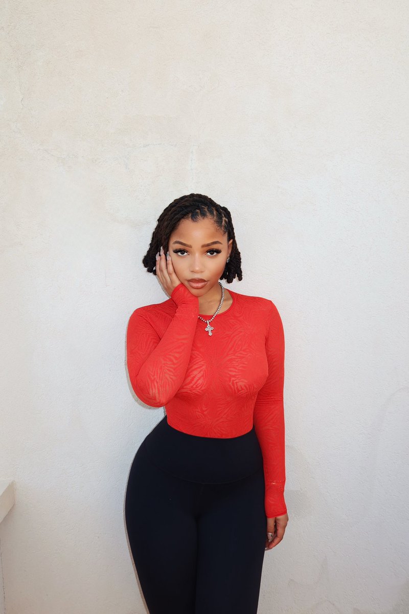 ChloeBailey's tweet image. are you even real? 🥹💕