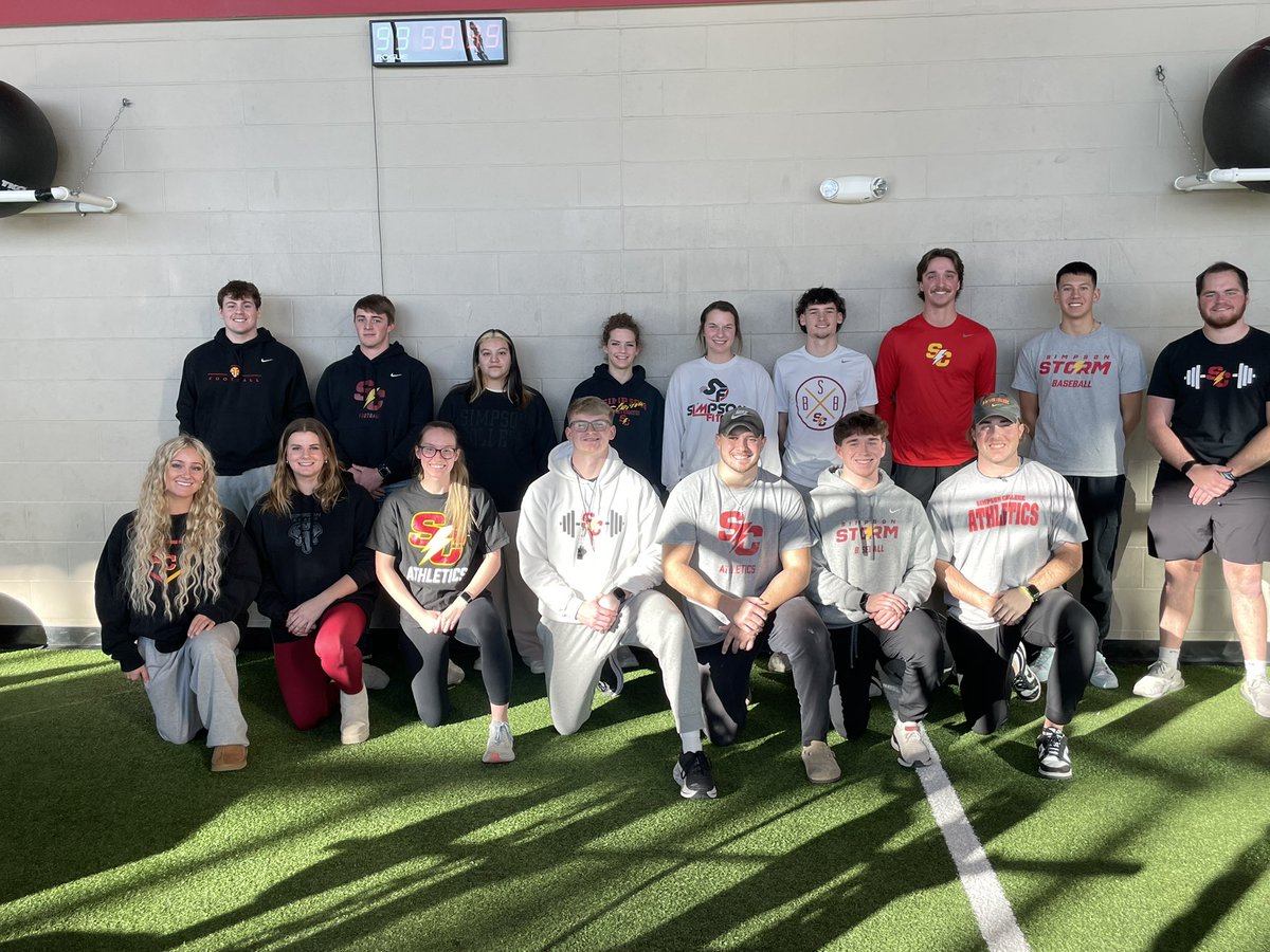 2021 ➡️ 4 interns/undergrad assistants 

2025 ➡️ 22 interns/undergrad assistants (6 not pictured) 

Bring on the Spring semester with the biggest intern/UGA class in Simpson Sports Performance history!