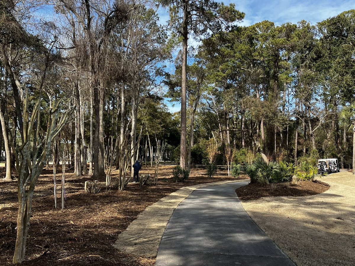 cgturf95's tweet photo. Putting a bow on a couple winter projects this week. More to come and some fine tuning of details to previous project areas. #turflife https://t.co/xEwcj9My1X