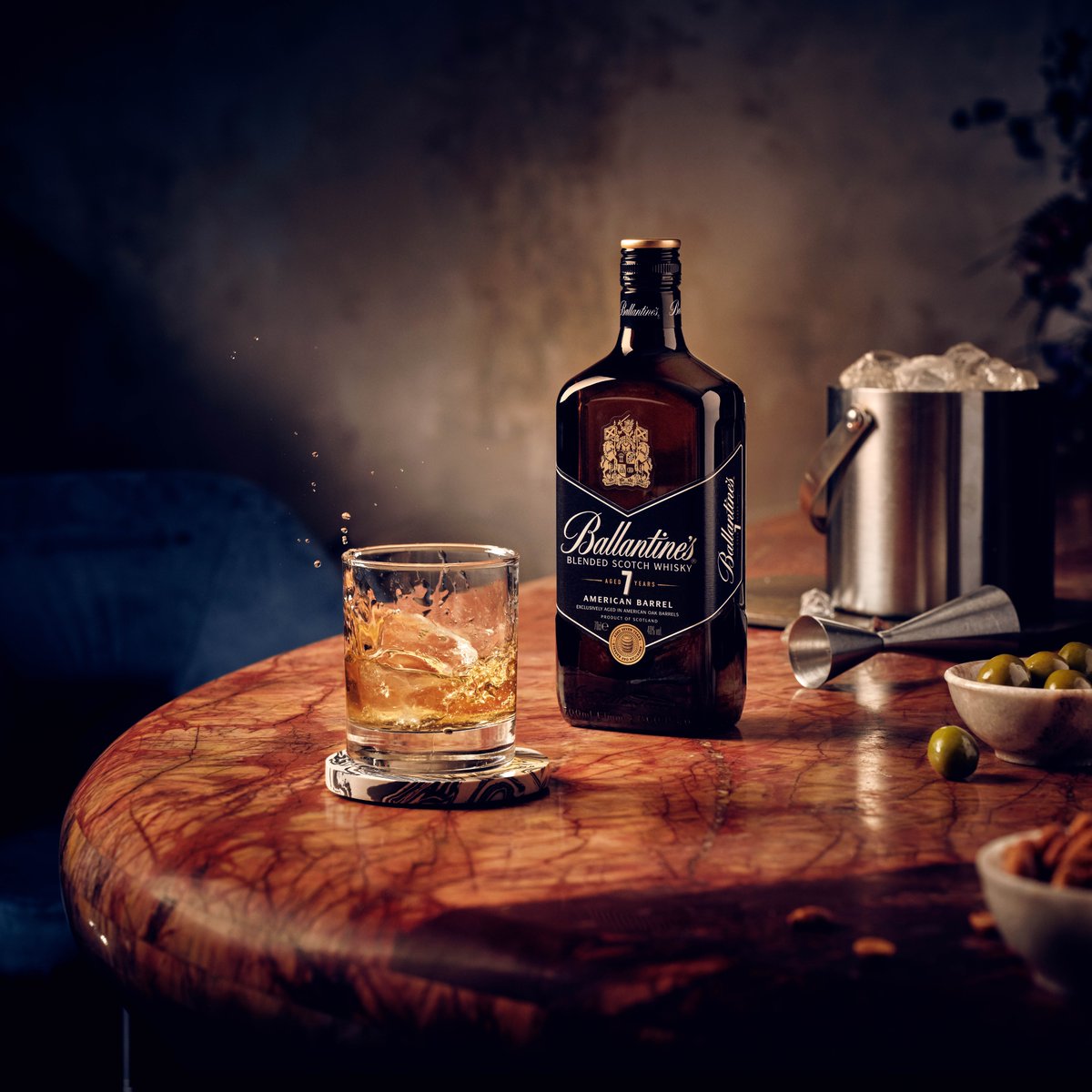 Red toffee apples, ripe pear, and velvety caramel perfectly captured in every splash of Ballantine's 7 American Barrel. 

Discover more 👉 ballantines.com/en/range/balla…