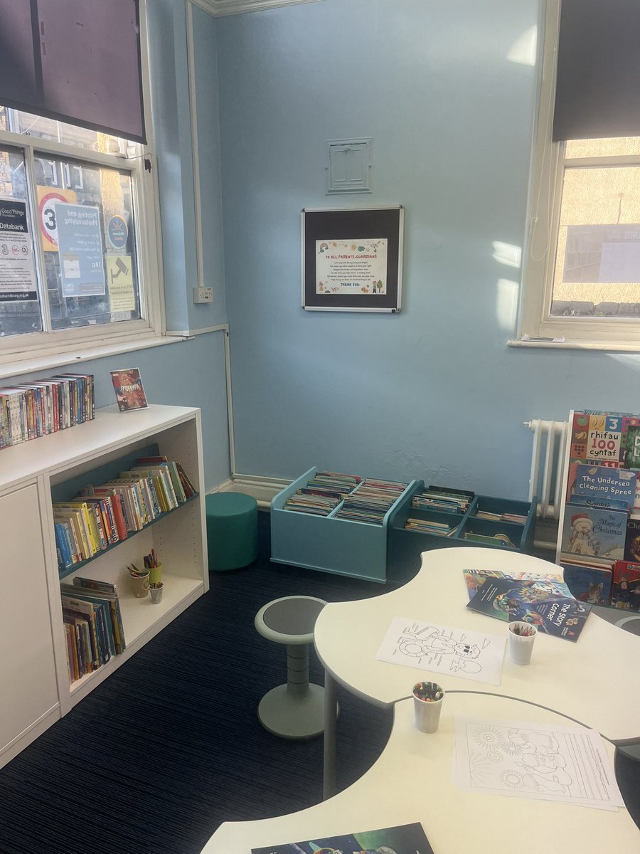 📚This afternoon Mum and I visited the fantastic <a href="/TaibachLib/">Taibach Community Library</a>  which is entirely run by 12 amazing volunteers 🙏🙏

Not just a library but a warm hub, IT suite, crochet and art club, ball bank and a children’s Saturday club and more! 

A really lovely place to be 💙

🙏Luke