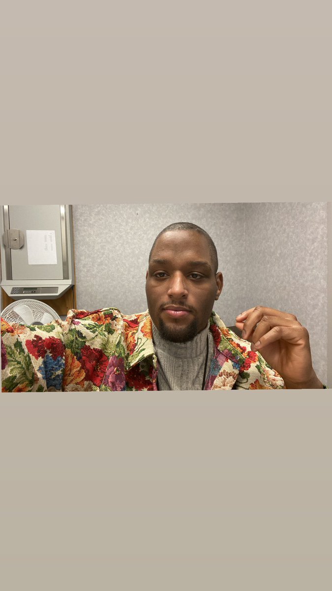 crazyfor_jay's tweet photo. Just stopping by to say hello 👋🏾 ☺️ https://t.co/ZOy9eIITJ0