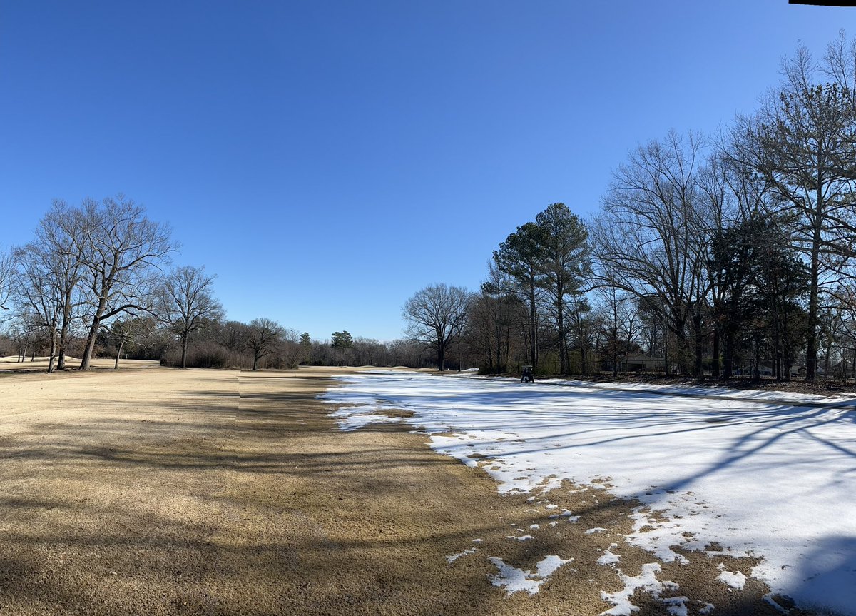 Oakforest72's tweet image. Beautiful day in Chattanooga for some golf!! #WinterRules #Golf