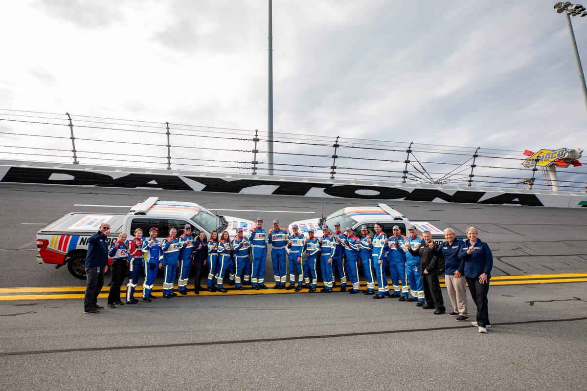 American Medical Response tweet media