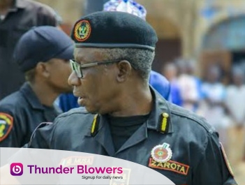 thunderblowers's tweet photo. ZAMFARA TRICYCLE RIDERS STAGES PROTEST OVER KILLING OF THEIR MEMBER. -  https://t.co/AjGVY86q22 
#news #naijanews #thunderblowers https://t.co/IgShy5g3PB