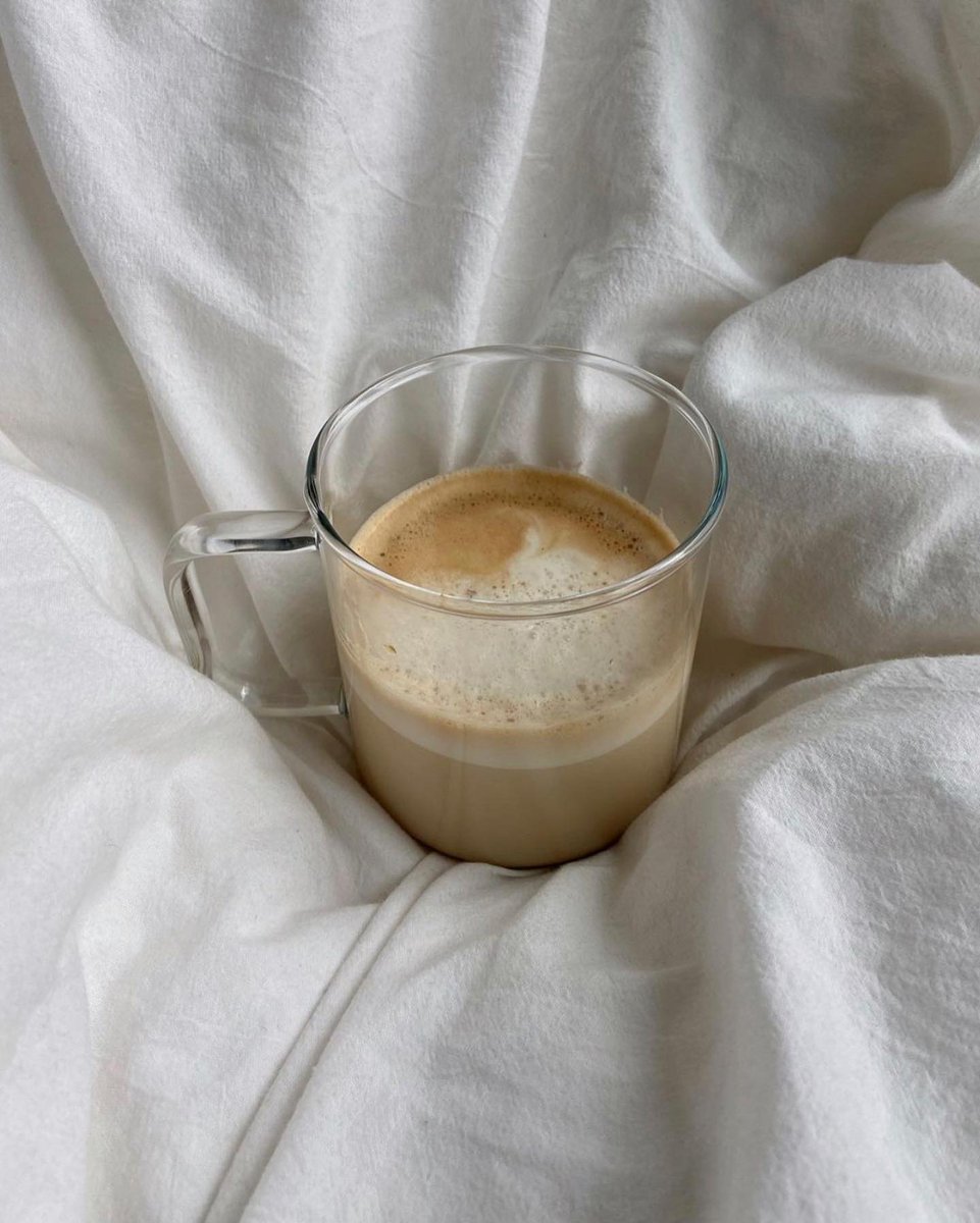 fresh brew for a mid(work)day pick me up 🤍
