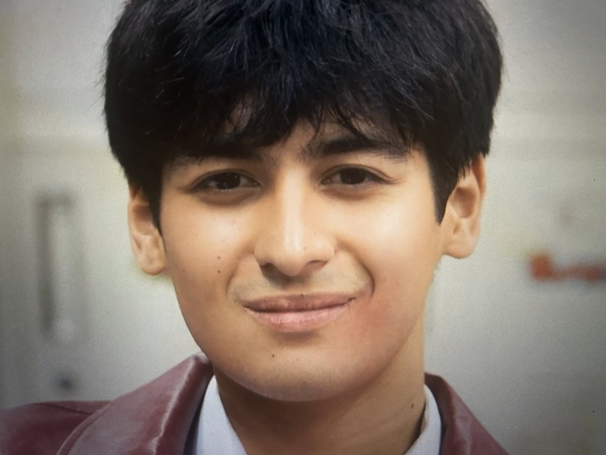 kylesynes's tweet photo. andres really shined in this episode. we get to know his pov about his plans for jayjay. hate him all you want but the guy executed how keifer should act towards jayjay in the book

BARAKUDA MEETS QUEENBEE
#SectionEBandAid
#AngMutyaNgSectionE https://t.co/of6z4N8fAn