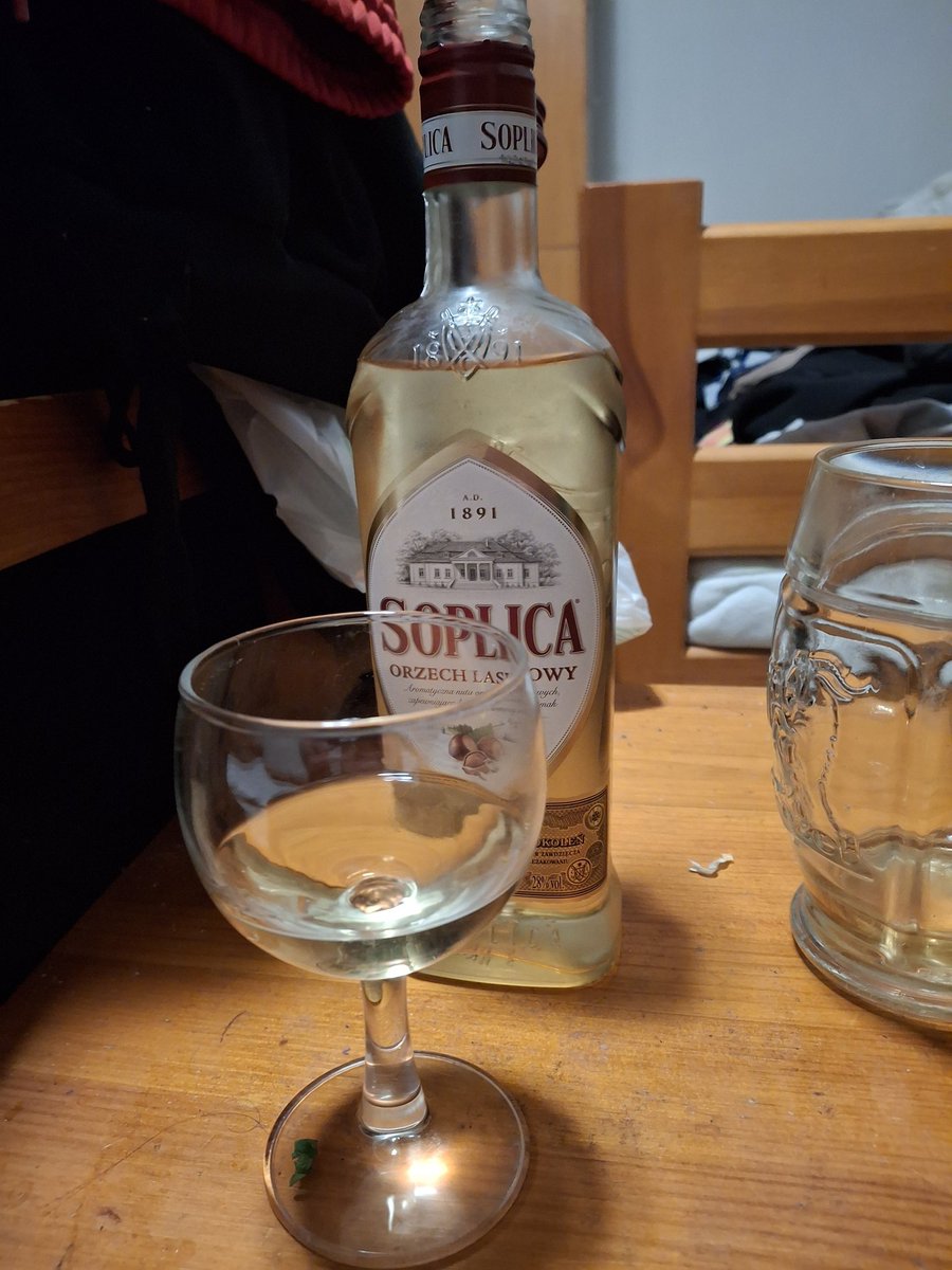 BSoftaofta's tweet image. #SoftaOfta #dinner #Polen ✌️😇🇸🇪🇪🇺🇺🇦🌎🏴‍☠️🎶💞💛❤️💙💯🇵🇱⛄️🍸❄️🙏