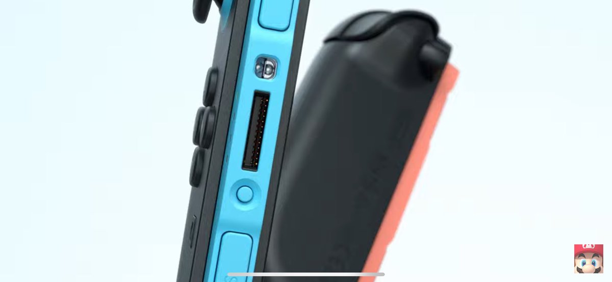 Interesting optical sensor in the joycons. I guess that’s the mouse support part. Both joycons seem to have this. That’s pretty neat.
