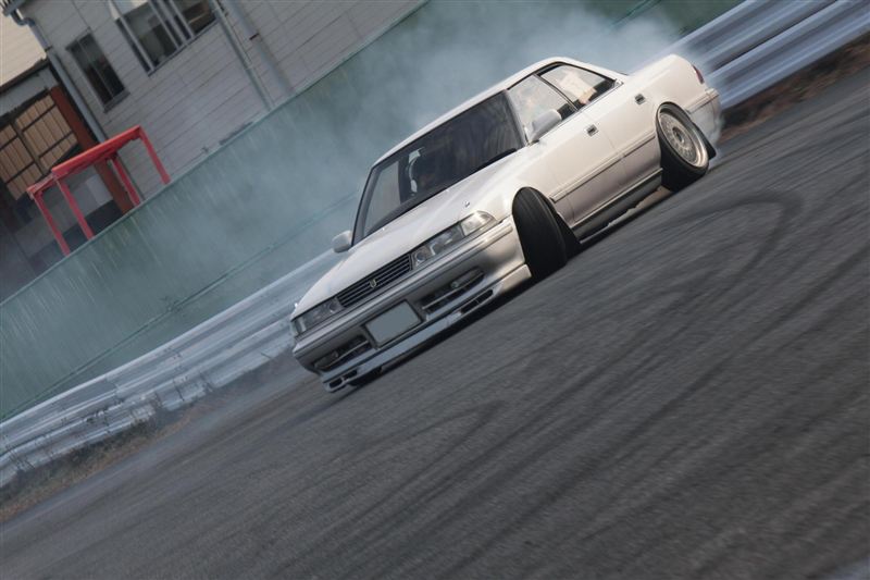 －し－ tweet media