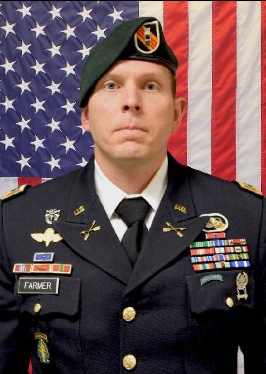 Stolen Valor tweet media