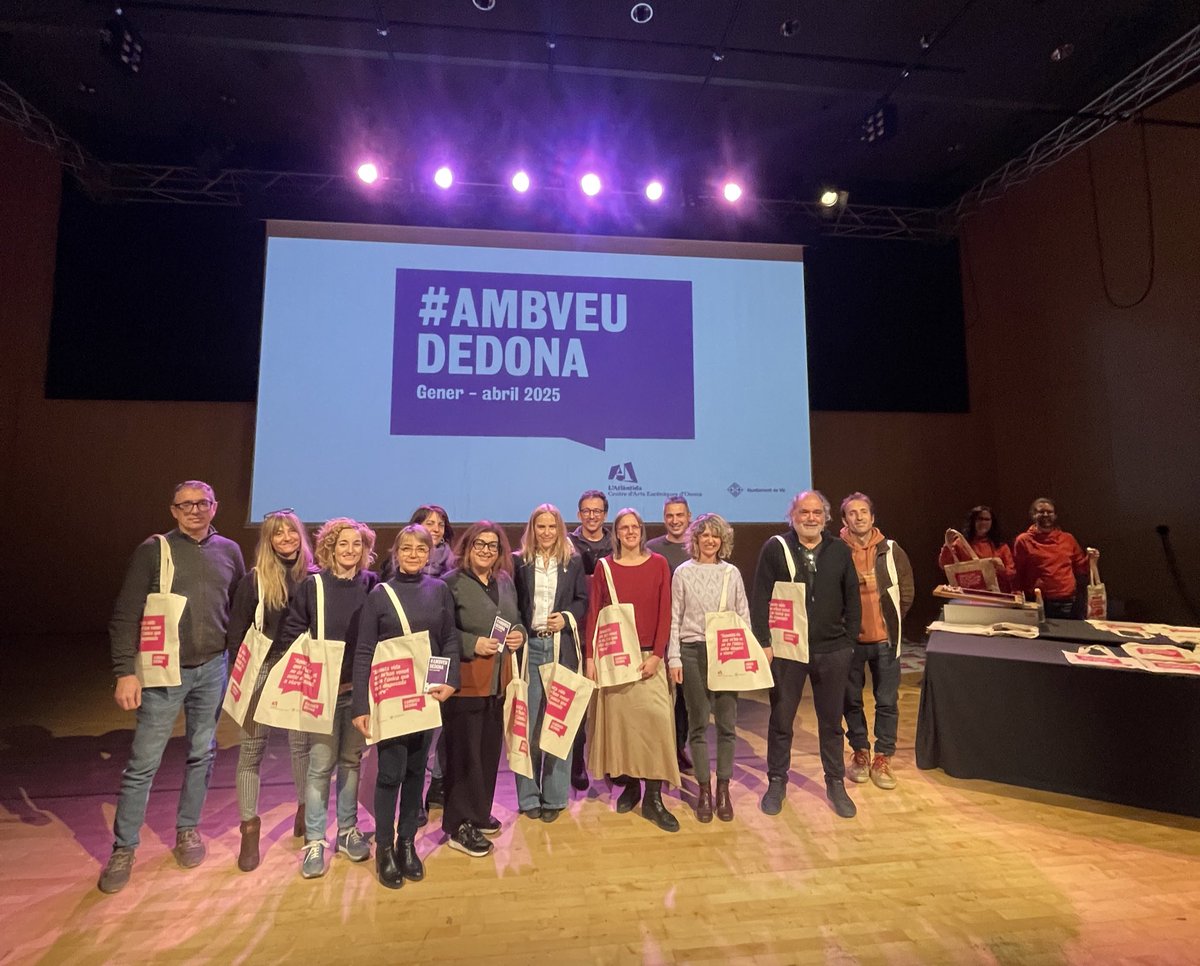 latlantidavic's tweet photo. Amb un gran nombre d’entitats socials i educatives que hi col·laboren, sense les quals el cicle no comptaria amb la transversalitat, l’expertesa i la repercussió social que ha assolit! 👏🏻
@osonacc1 @BibliotecaVicPB @lafarinera_cavv @EartVic @SeminariVic #escenicvic #elrefugi https://t.co/R0xIDTDhU2