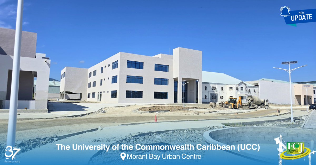 FactoriesCorp's tweet photo. ✨ Exciting things are happening at the Morant Bay Urban Centre! ✨

Take a look at the new home of @uccjamaica 🏢🌟

#MorantBayUrbanCentre #RetailRevolution #ShopLocal#NewBeginnings #BusinessHub #MorantBay #ComingSoon https://t.co/sd8mEXSkri
