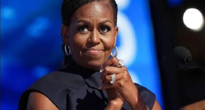 Michelle Obama will skip Trump inauguration.

Who else supports her decision?

Raise a hand ✋