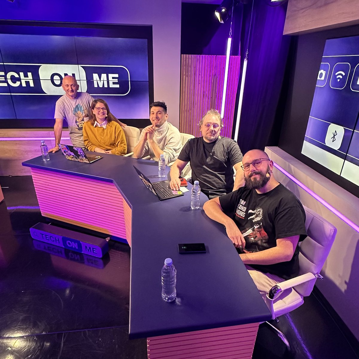 Nouvelle année, nouveau plateau : c’est parti pour la première de 2025 de #TechOnMe !

👉 twitch.tv/ppworld
👉 youtube.com/@PPWorld