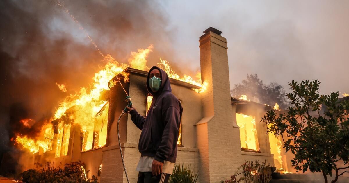 ClimateClassAct's tweet image. #LosAngeles is a ClimateDisaster. The #fires will change nothing 
latimes.com/environment/ne… 
Join the #ClimateClassAction and calculate your personal #ClimateDamage compensation on ClimateClassAction.com
#ClimateLitigation #ClimateLaw #ClimateJustice #ClimateSurvivors