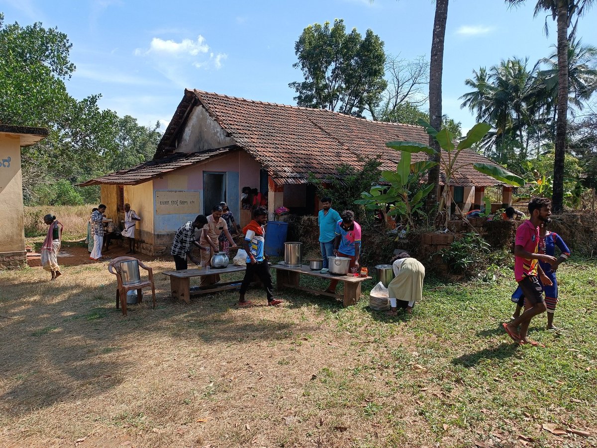 Karavali Wikimedians User Group organizing Tuluvas Aati Month Document Demonstration and disscustion with community and artists. It is part of the Wiki Edu program, where the Wiki community educates the general public on how to preserve and safeguard...

meta.wikimedia.org/wiki/Karavali_…