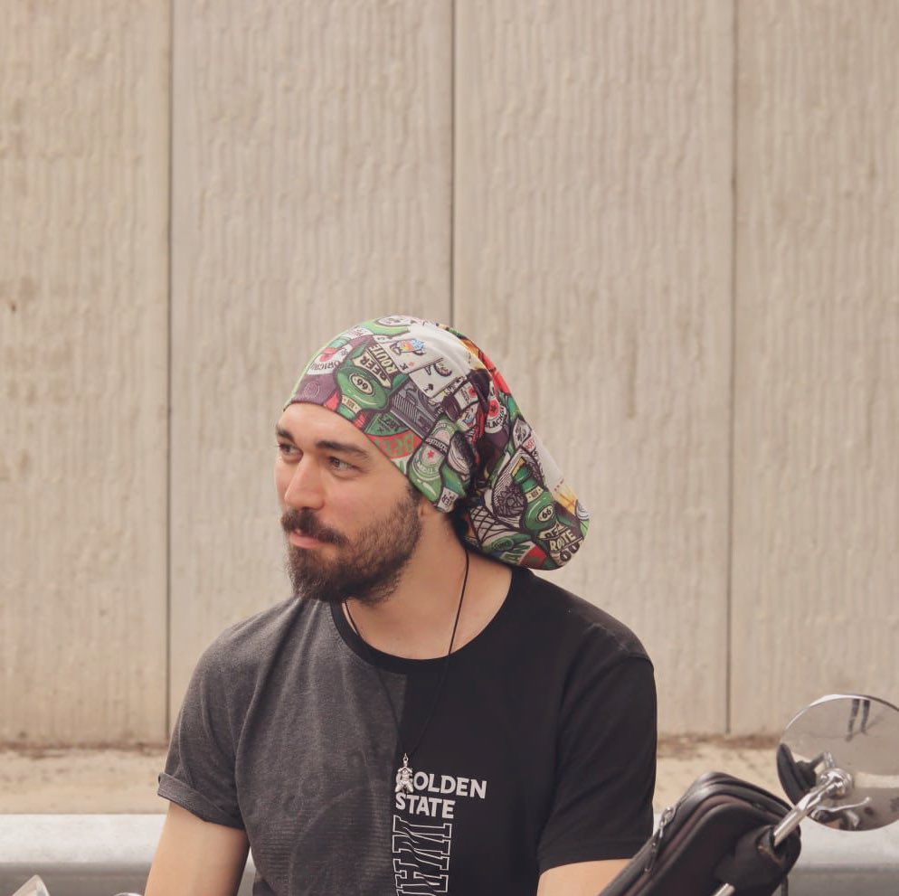 Fotoğrafta gördüğünüz kişi abim Samet Özgül. 5 Kasım 2022’de Ankara’da trafikte uyardığı üç kişi tarafından canice darp edilip boğazından bıçaklanarak katledildi.

Adalet hala yerini bulmadı! Sabıkalı suçlular serbest bırakıldı!

Samet için ses verin, adalet yerini bulsun!