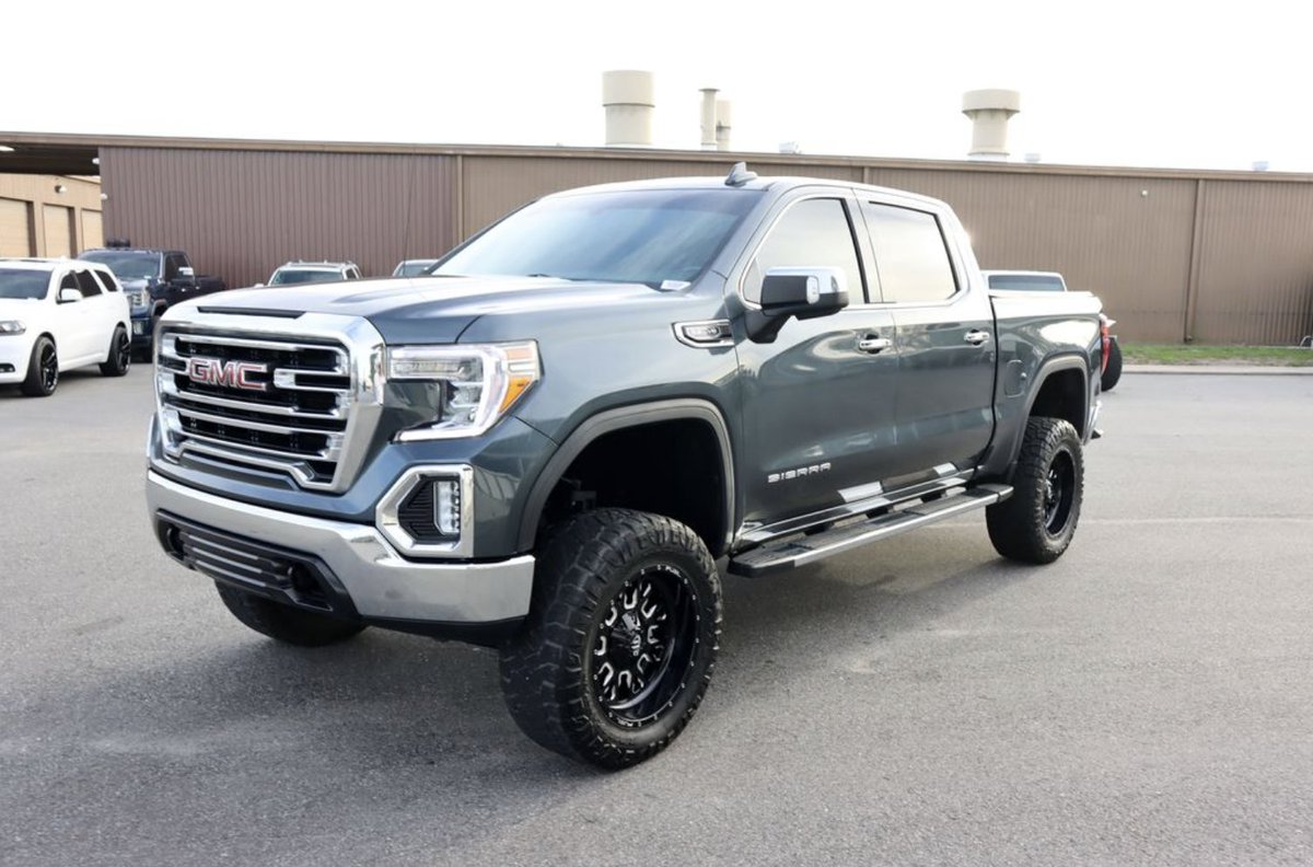 KelleyAutoGroup's tweet photo. 🔥Vehicle Spotlight: 2021 GMC Sierra 1500 SLT 4WD🔥

👉 Custom Lifted
👉 20" Fuel Rims
👉 35" Nitto Ridge Grappler Tires 
👉 6" Lift Kit

View more info: https://t.co/zmN28lBlKS https://t.co/Zv8tJNHDaM