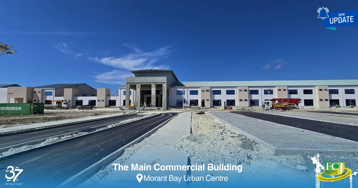 FactoriesCorp's tweet photo. ✨ Exciting things are happening at the Morant Bay Urban Centre! ✨

Take a look at The Main Commercial Building which will host multiple retail stores/businesses. 🏢🌟

#MorantBayUrbanCentre https://t.co/KJoZXEQczQ