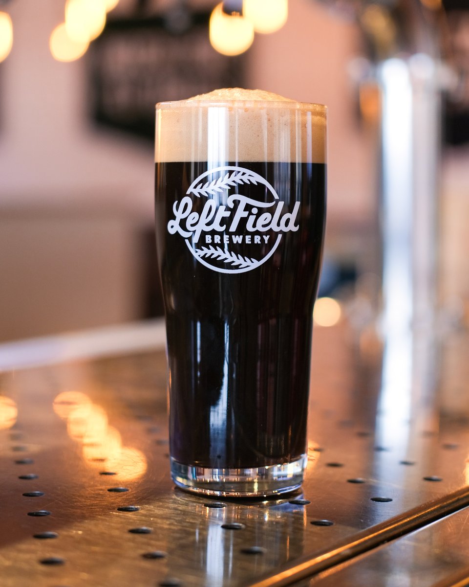 Helmet Sundae Raspberry Chocolate Stout 🍫🍫⁠
⁠
This layered dessert stout delights with bright and tart raspberry jam flavour up front before melting into creamy dark chocolate with a dry finish. On tap today at Liberty Village &amp; coming soon Leslieville!