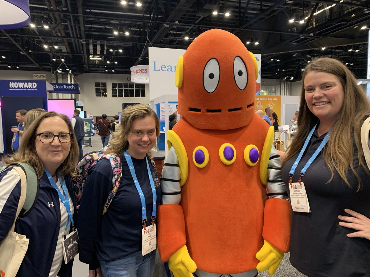 MsBrombacher's tweet image. I've met a few celebrities at FETC! π€© Ron Clark (@ronclarkacademy)π«, Matt Miller (@jmattmiller)ποΈ, and Moby (@Brainpop)π€!
#FETC #ITRT @jennthomas75 #DitchThatTextbook #BrainPOP #RonClarkAcademy