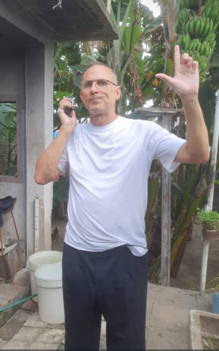 #SOSCuba
Soy Ana Belkis Ferrer Garcia 

Excarcelan a mi valiente hermano José Daniel Ferrer Garcia.
LIBERTAD para TODOS.