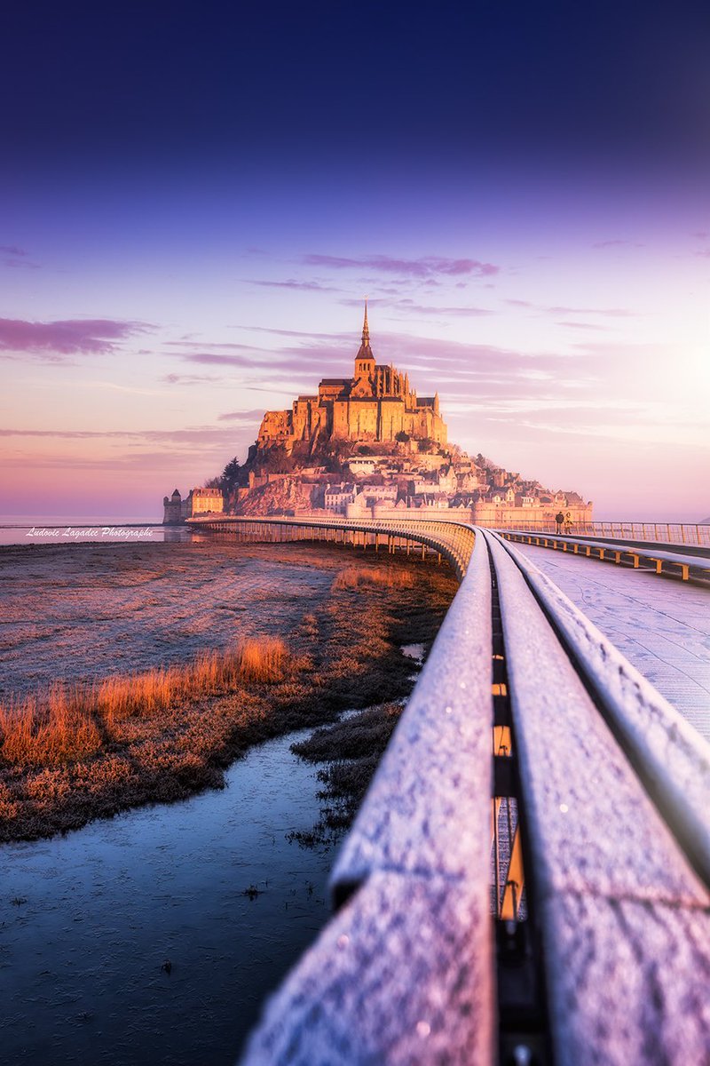 LudovicLagadec's tweet photo. Hier matin par -4 degrés dans la baie du Mont Saint Michel . https://t.co/2bbZYczmol
