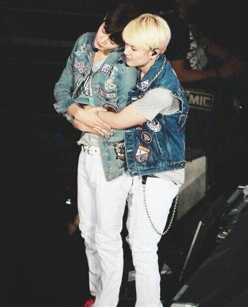 sometimesonho's tweet image. #SHINee #ONHO #온호 🐰🐿️