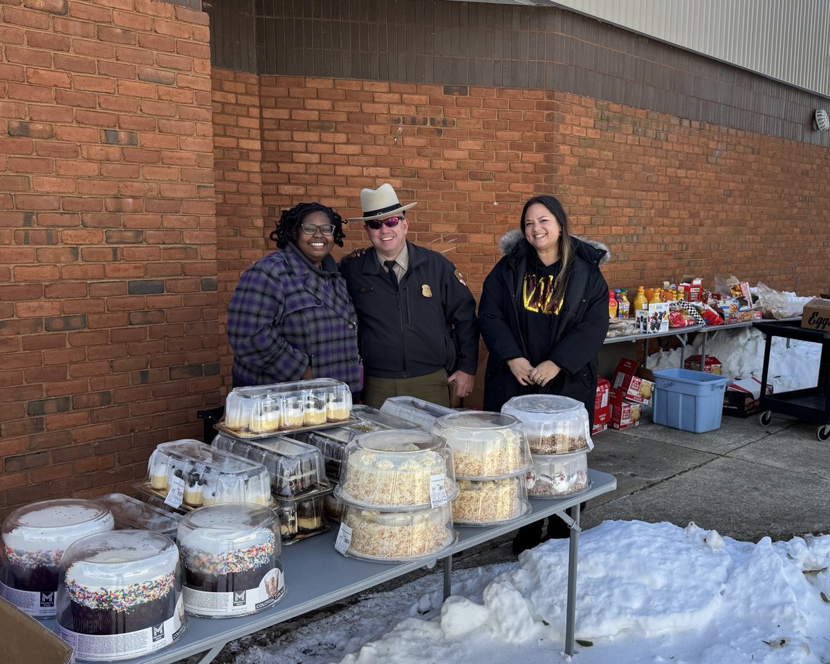 Mrs. Ackerman tweet media