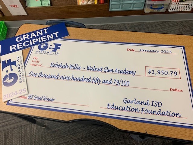 Always a great day when <a href="/GISD_Foundation/">GISD Ed Foundation</a> makes their surprise visit!!  <a href="/GISDREADS/">Jeanine Boyett</a> <a href="/WGA_Leopards/">Walnut Glen Academy</a>