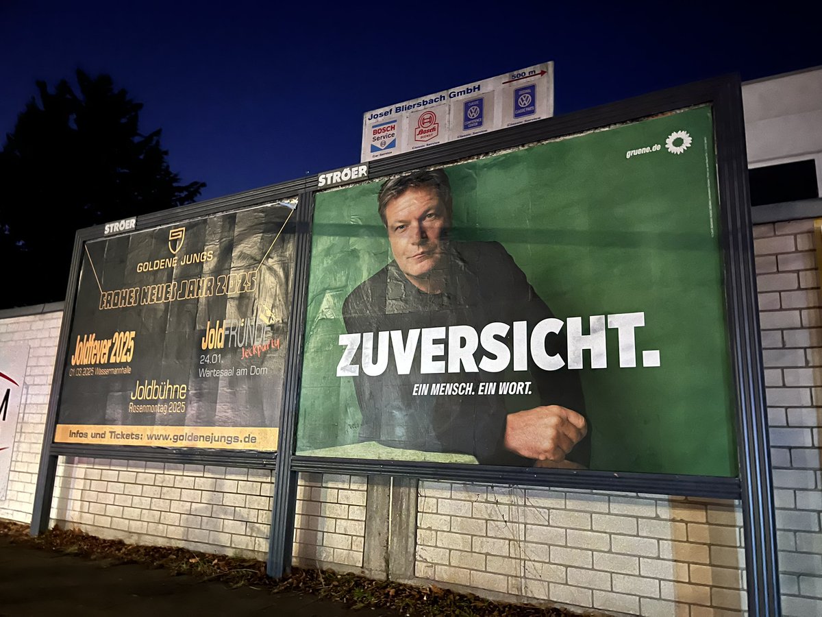 AndreRebew's tweet image. Laut Internet-Seite der @stadtkoeln ist den Parteien zur #Bundestagswahl2025 ab 17.01.2025 gestattet, Plakate aufzuhängen. 

Wieso halten sich die @Die_Gruenen nicht daran, und werben schon seit Montag 13.01.2025 auf Plakatwänden der Firma #Ströer in #Köln ? 

@AfDKoeln @AfD