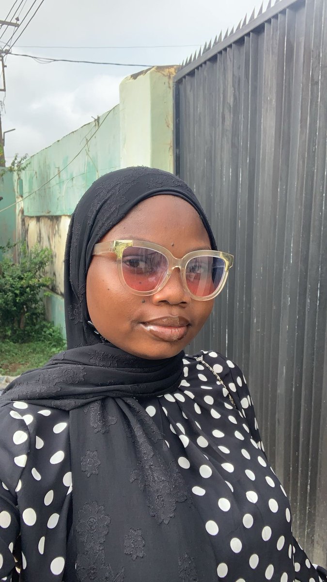 ajaraayobami's tweet image. Hi, my name is Pharm Ajara , here to share valuable tips on disease prevention, women’s health, and personal growth.#ArmedForcesRemebrance2025 #2MillionJourneysWithLingling #VidaaMuyarchi #HealthTips