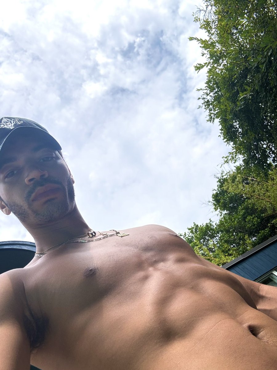 Afroluxx's tweet photo. Work in progress 💪🏽 https://t.co/vBqJQccHFb