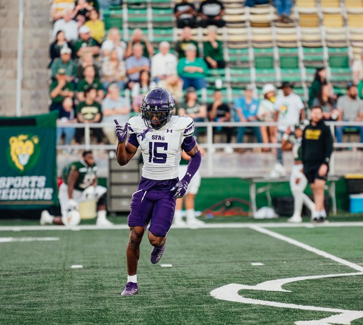 #AGTG After a Great conversation with <a href="/CoachNikNelson/">Nik Nelson</a> I am blessed to receive an D1 offer from Stephen F. Austin State University 🟣⚪️ #Axe’em,Jacks <a href="/CoachCarthel/">Colby Carthel</a> <a href="/Coach_Cluley/">Coach Cluley</a> <a href="/KeithTh73915750/">Keith Thompson</a> <a href="/MPTFootball/">Mount Pleasant Tigers Football</a> <a href="/coachlitke/">Coach Litke</a> <a href="/WillTurboff/">Will Turboff</a> <a href="/coach_lodes/">Blake Lodes, M.S.</a> <a href="/MikeRoach247/">Mike Roach</a>