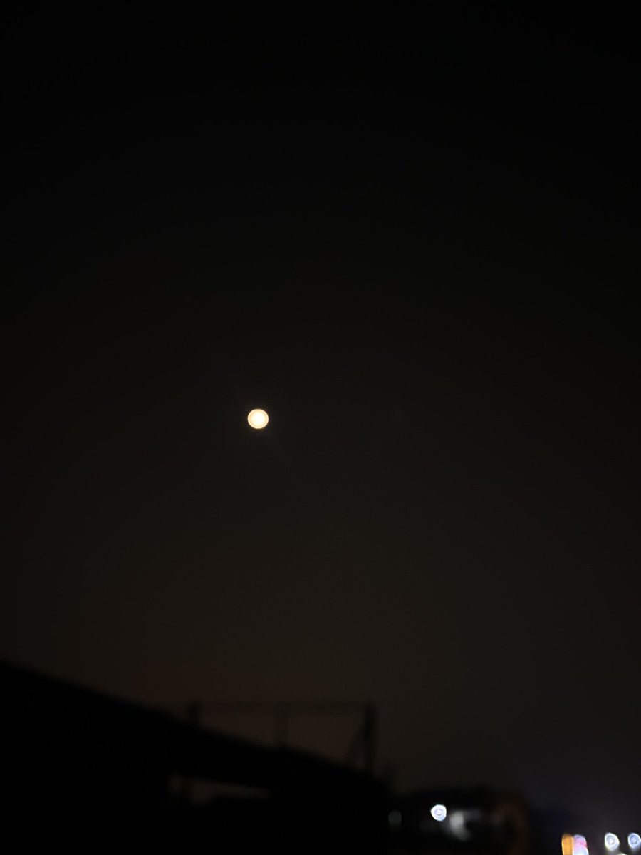 Picassaa24's tweet photo. Aaj ka moon kaafi sundar haii ๐ค๐ปโค๏ธ https://t.co/iulCRFp2wD