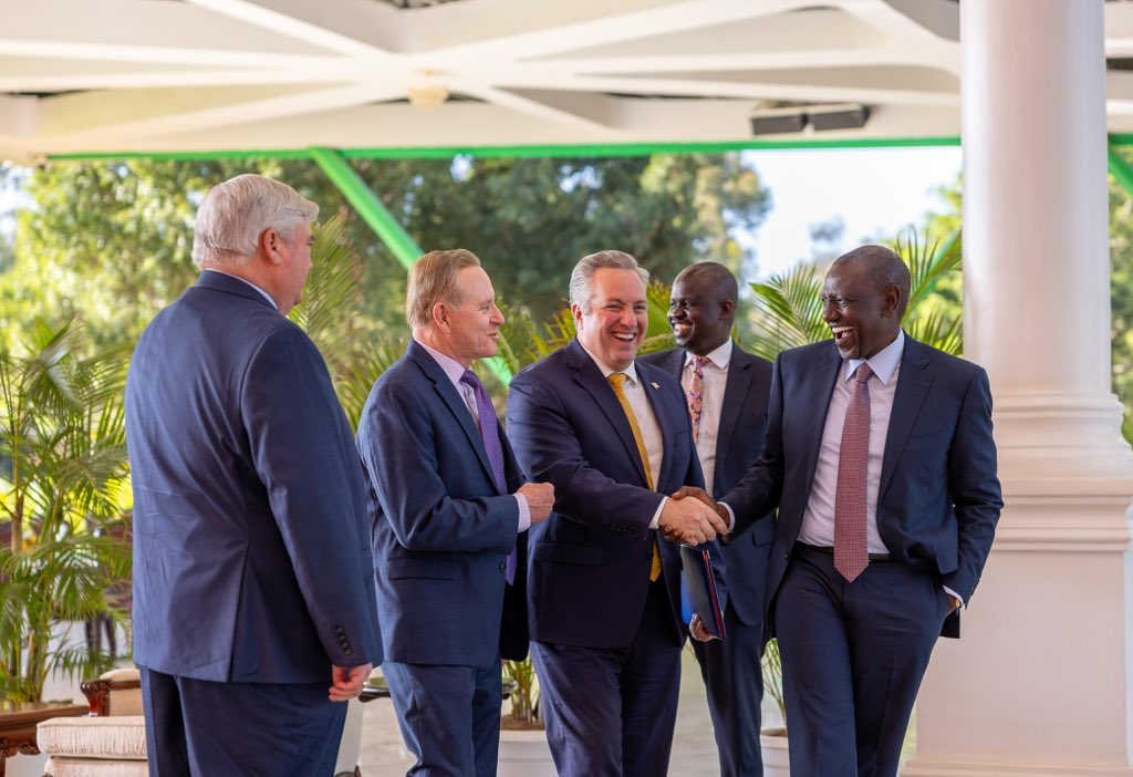 RollanRoberts's tweet photo. We had productive conversations with President of the Republic of Kenya, William Ruto. I support him and his plans for Kenya and his heart for the whole of Africa. He is key to bringing peace to the region and increased prosperity to the continent. https://t.co/YDebxVOIMR