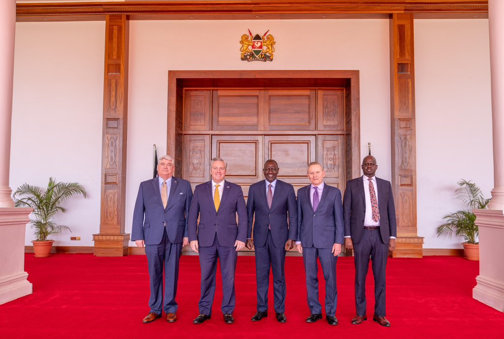 RollanRoberts's tweet photo. We had productive conversations with President of the Republic of Kenya, William Ruto. I support him and his plans for Kenya and his heart for the whole of Africa. He is key to bringing peace to the region and increased prosperity to the continent. https://t.co/YDebxVOIMR