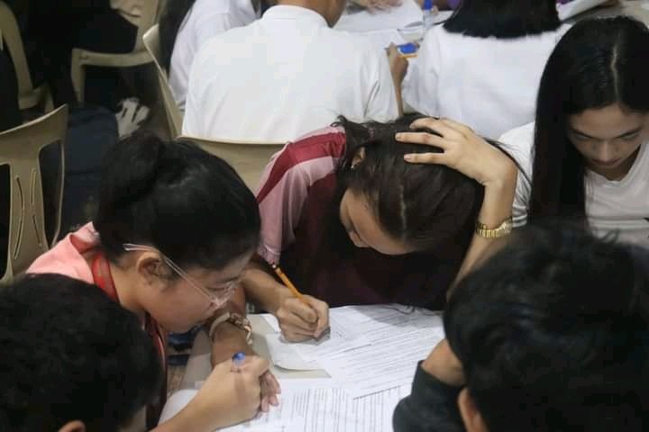 akiyahius's tweet photo. @macoystar hirap na hirap na talaga siya kanina verbal ability lang tinama niya https://t.co/iPjXsnNCNf