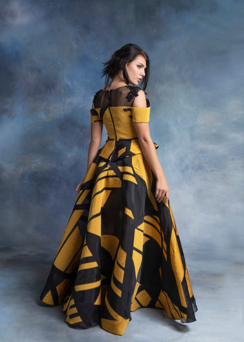 TiaDress's tweet photo. كود الفستان : IN COUTURE 554411
السعر : 2199 ريال سعودي
للطلب واتس اب : 0535663260
رابط المنتج :
https://t.co/PwfjvsK9iR
#فساتين 
#فساتين_سهره #فساتين_فخمه #فساتين_ناعمه #فساتين_مناسبات #فساتين_العيد #فساتين_زواجات https://t.co/4mOsCE857I