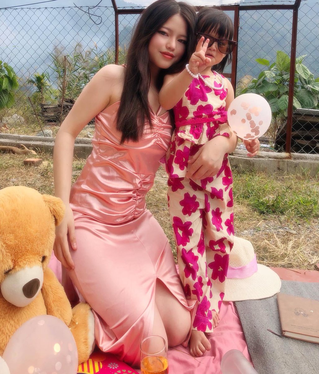 syelrett's tweet photo. 🩷Wanted to do a barbiex picnic🩷 https://t.co/67dPme4G1p