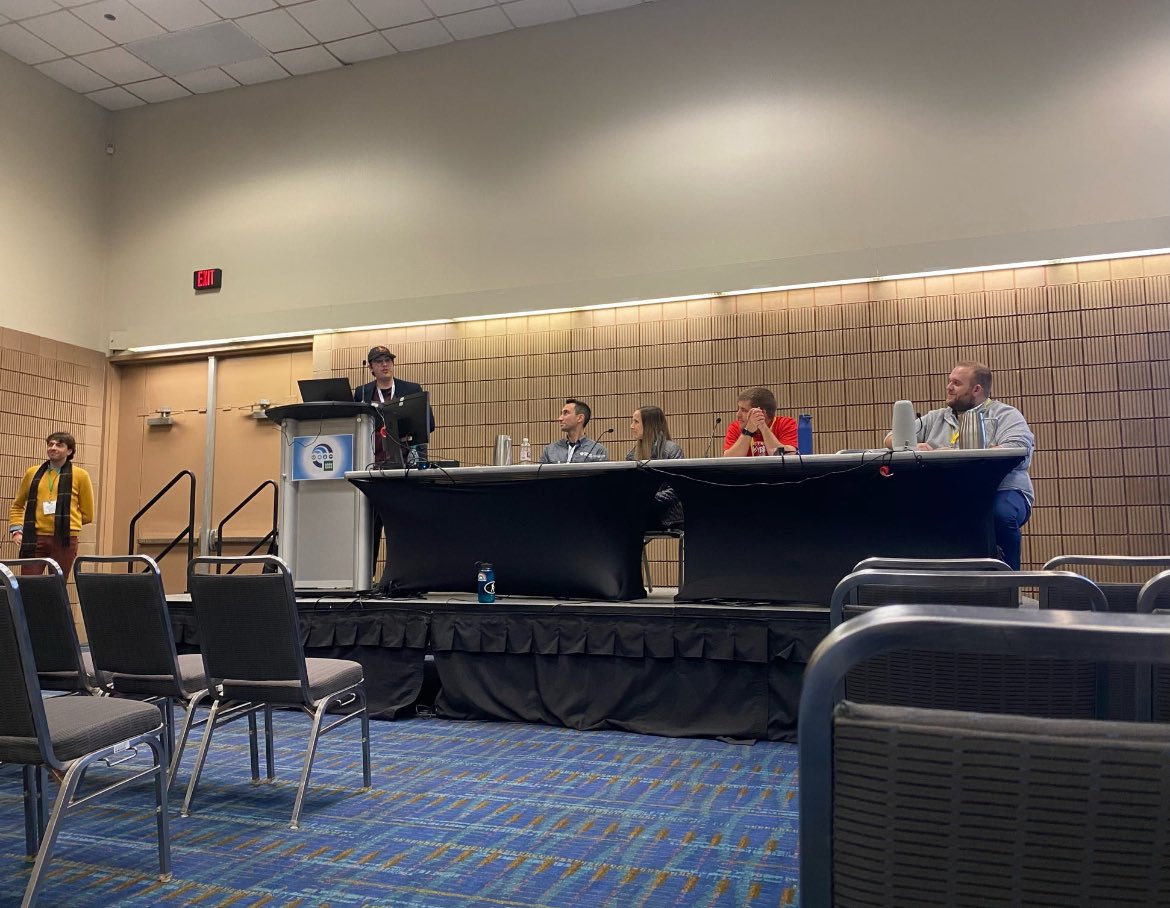 AMS Student Conference 2025: Crescent City Edition 🌤️

This past weekend, our chapter went to the #AMSStudent2025 . We participated in sessions and poster presentations, learned from experts, networked with peers, and enjoyed our time in this vibrant city!