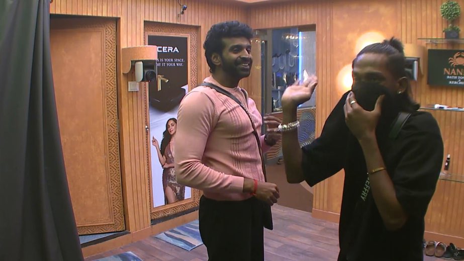 "Chi the disgusting sh!t ipdi laugh pannuringa !! Jack evicted ku 

Karma will hit you for sure #Sathya #Jeffery 😤😤🤮🤮🤮

#Biggbosstamil8 
#Jacqulinelydia𓃵