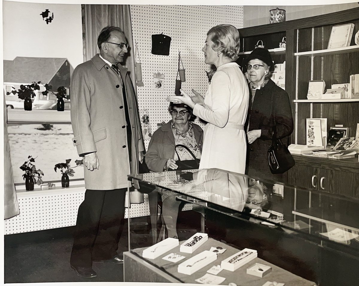 MoravianManor's tweet photo. On February 2, 1975, some 3,500 people were greeted by staff and volunteers at Moravian Manor’s first open house. In addition to locals, several Moravian Churches hired buses to transport their members from distant congregations. 
#TBT #seniorlivingcommunity #moravian #Lititz https://t.co/lJurZQMLdv