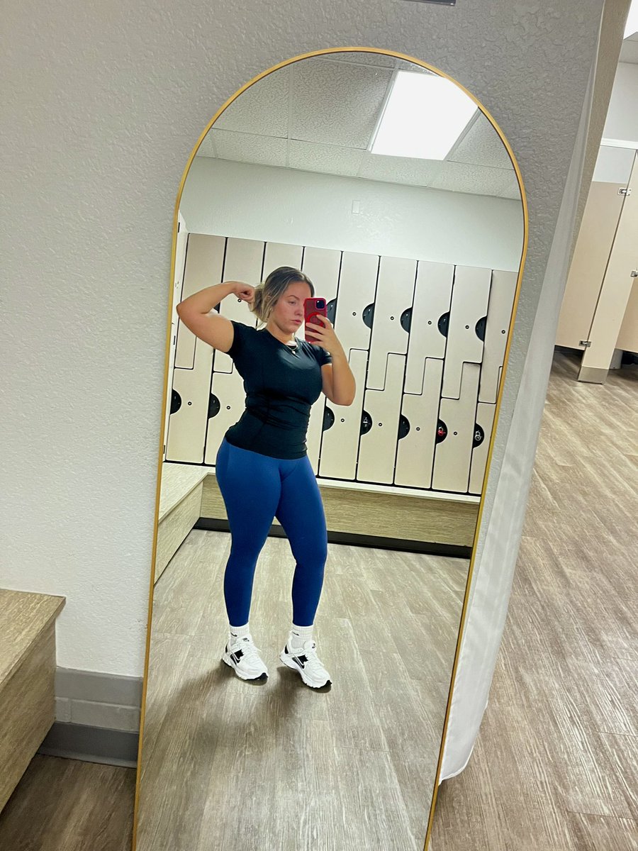 Chels_ayyy's tweet photo. I got serious with my Winter Arc challenge and I’m finally seeing progress. Consistency pays off and I refuse to be mad at myself this summer✨ https://t.co/1LdsixRYa0