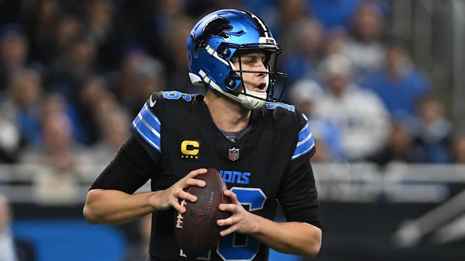 woodwardsports's tweet photo. Where did Jared Goff’s stats this season rank amongst the remaining NFC playoff quarterbacks? : 

🦁 4,629 YDS (1st) 
🦁 37 TD (1st)
🦁 72.4% CMP (1st) 
🦁 8.6 YPC (1st)
🦁 111.8 QB Rating (1st)

Won 15 games, and led the 4th-highest scoring offense in NFL history. https://t.co/nARatTSOam