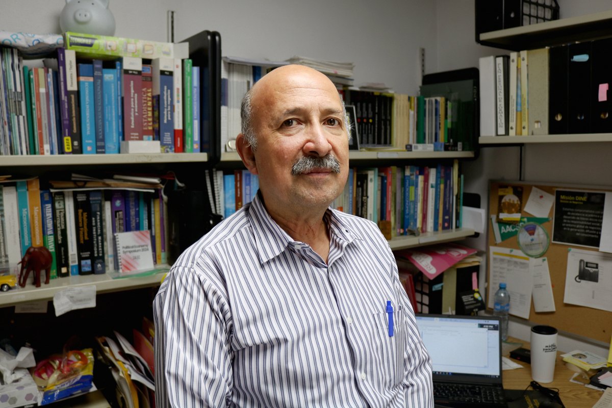 ¿Qué estrategia debe seguir México para que su economía no se vea afectada durante el gobierno de Donald Trump?

El economista José Efrén Cornejo habla sobre los posibles escenarios de la relación bilateral.

Lee la entrevista completa aquí: bit.ly/40zkUeK