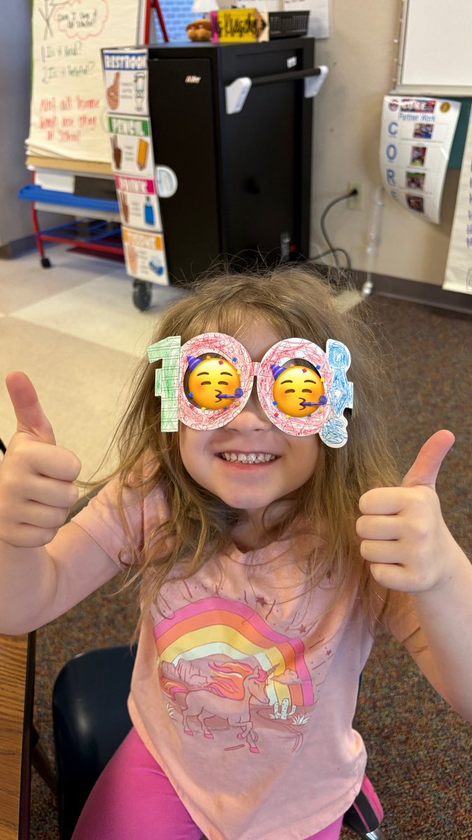mrsanagnoslp's tweet photo. Celebrating 100 days of school! 💯🥳 #WarrenWill #80moretogo https://t.co/YtAnu3Mc5x